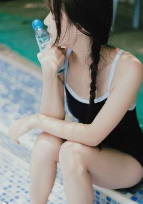伊人综合影院_高清免费播放