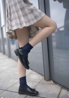 天降女子～从2楼掉下来了_BD英语免费观看超清