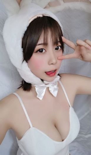 漂亮保姆6_720超清免费观看